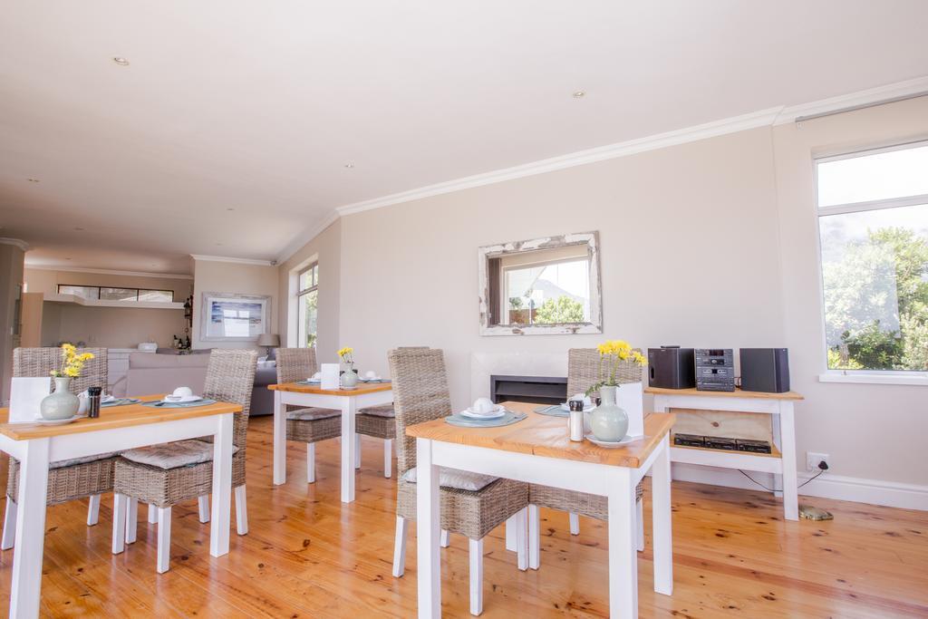 Finchley Guesthouse In Camps Bay Cidade Do Cabo Exterior foto
