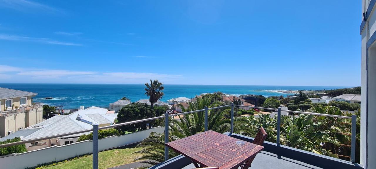 Finchley Guesthouse In Camps Bay Cidade Do Cabo Exterior foto