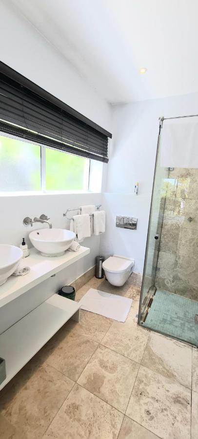 Finchley Guesthouse In Camps Bay Cidade Do Cabo Quarto foto