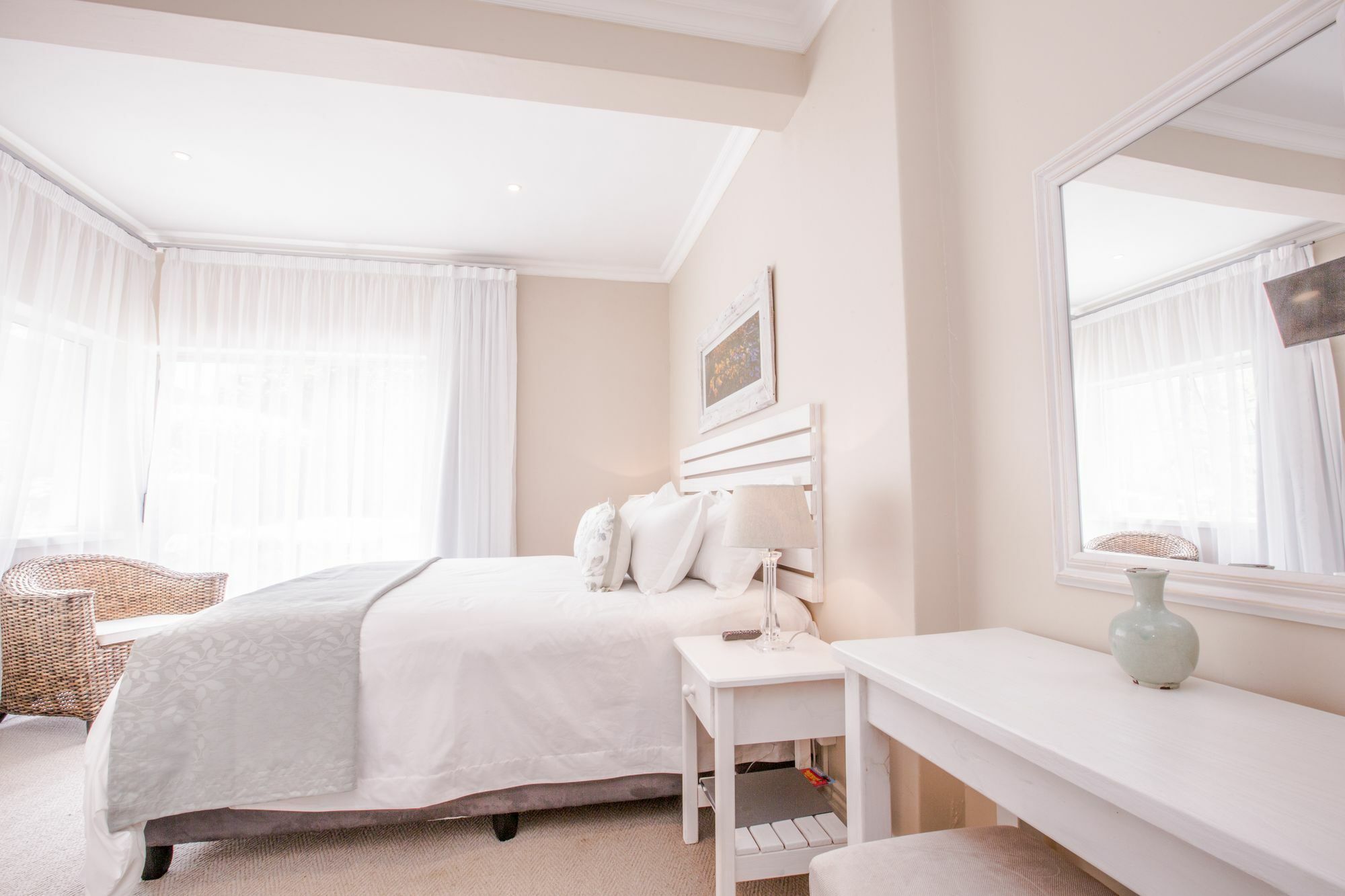 Finchley Guesthouse In Camps Bay Cidade Do Cabo Exterior foto