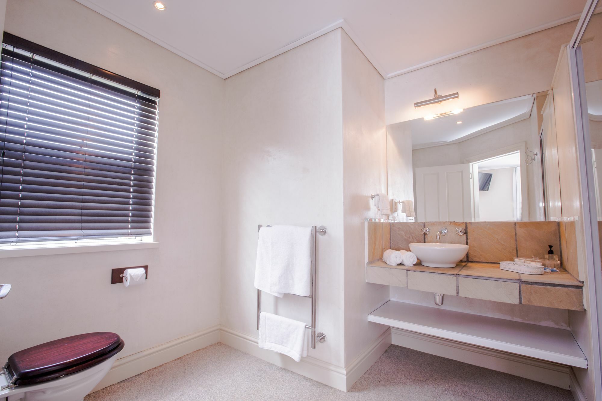 Finchley Guesthouse In Camps Bay Cidade Do Cabo Exterior foto